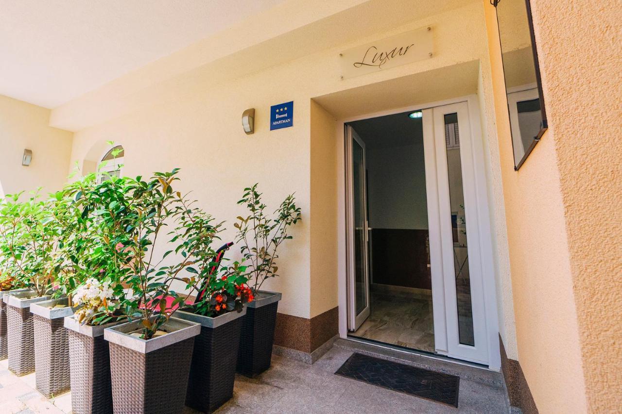 Apartments Luxur Center Baška Voda Exterior foto