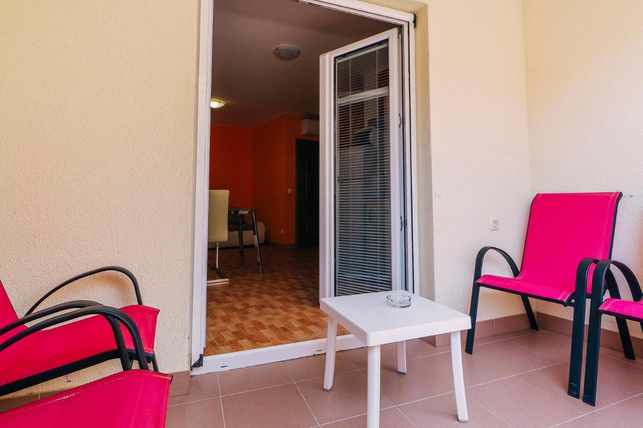 Apartments Luxur Center Baška Voda Exterior foto