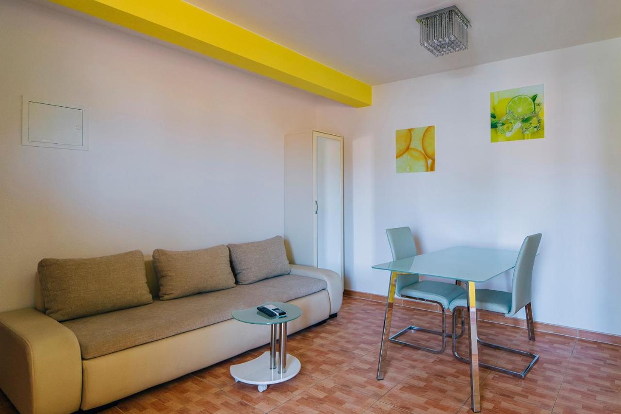 Apartments Luxur Center Baška Voda Exterior foto