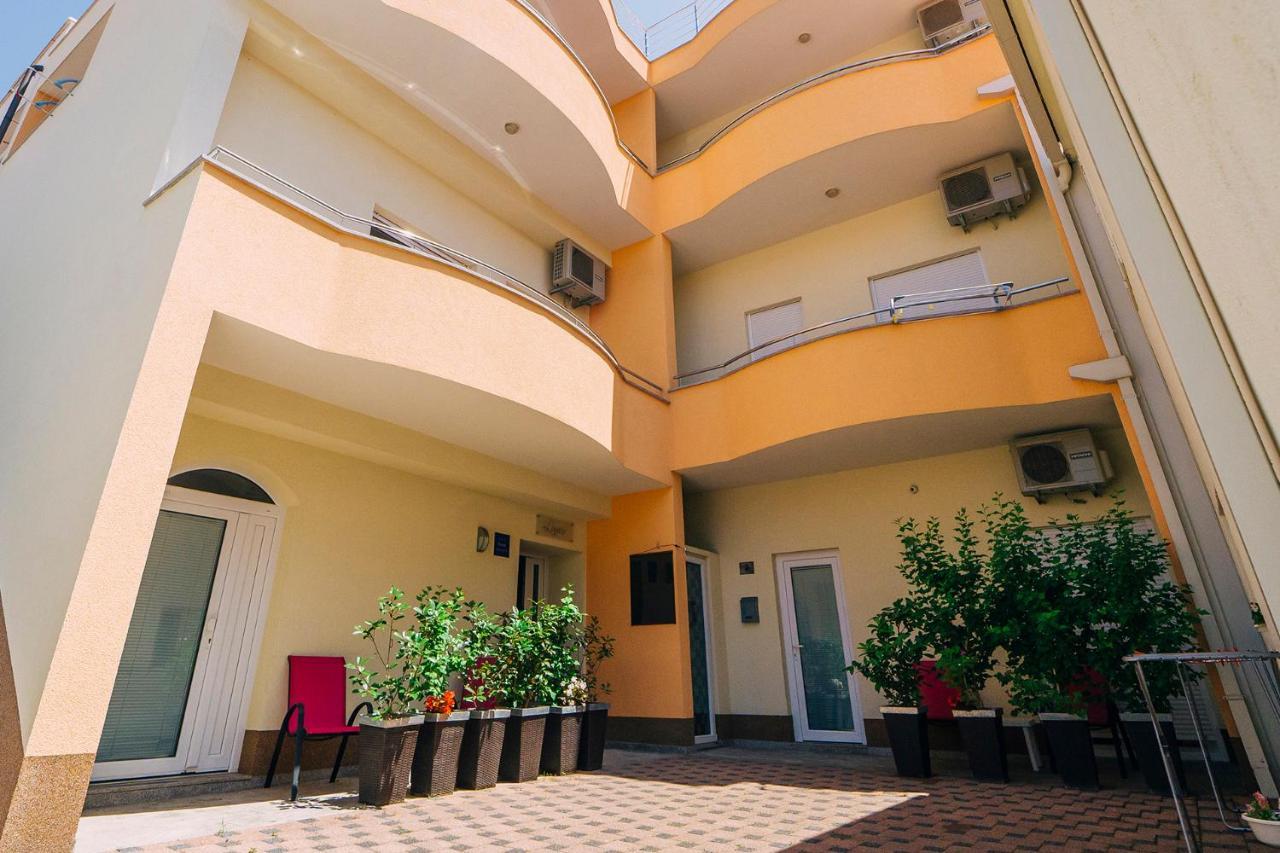 Apartments Luxur Center Baška Voda Exterior foto