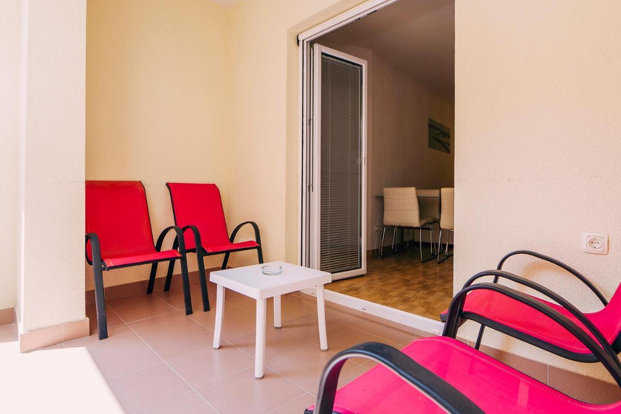 Apartments Luxur Center Baška Voda Exterior foto